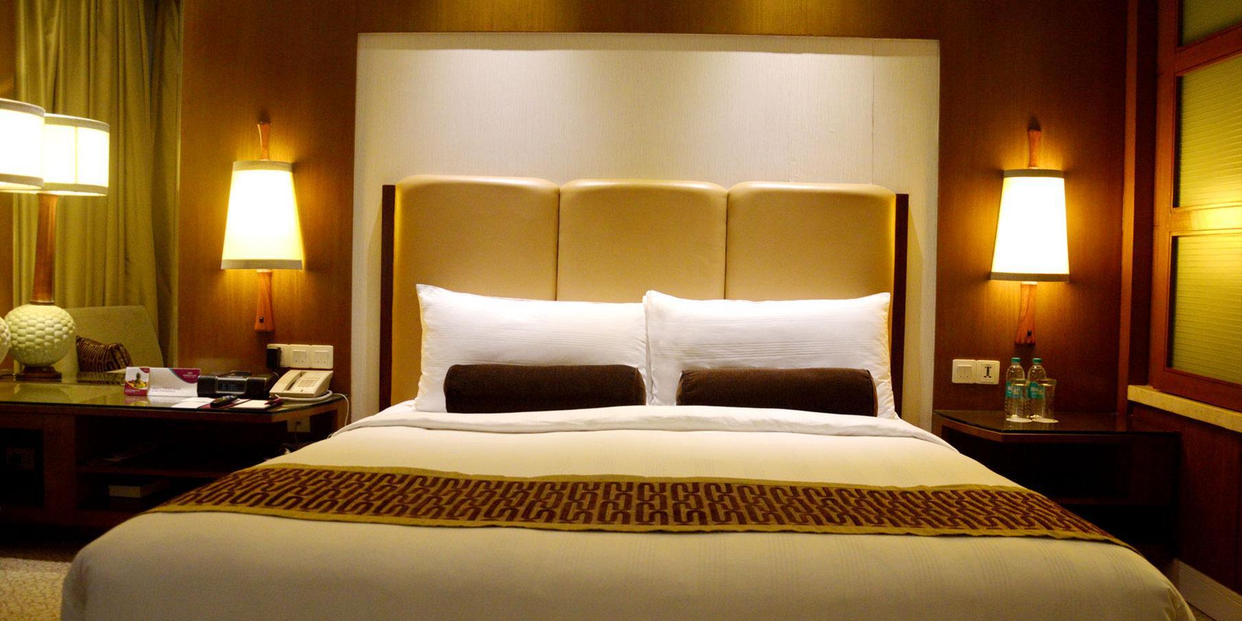Hotel Crowne Plaza New Delhi Okhla By Ihg Extérieur photo A bed