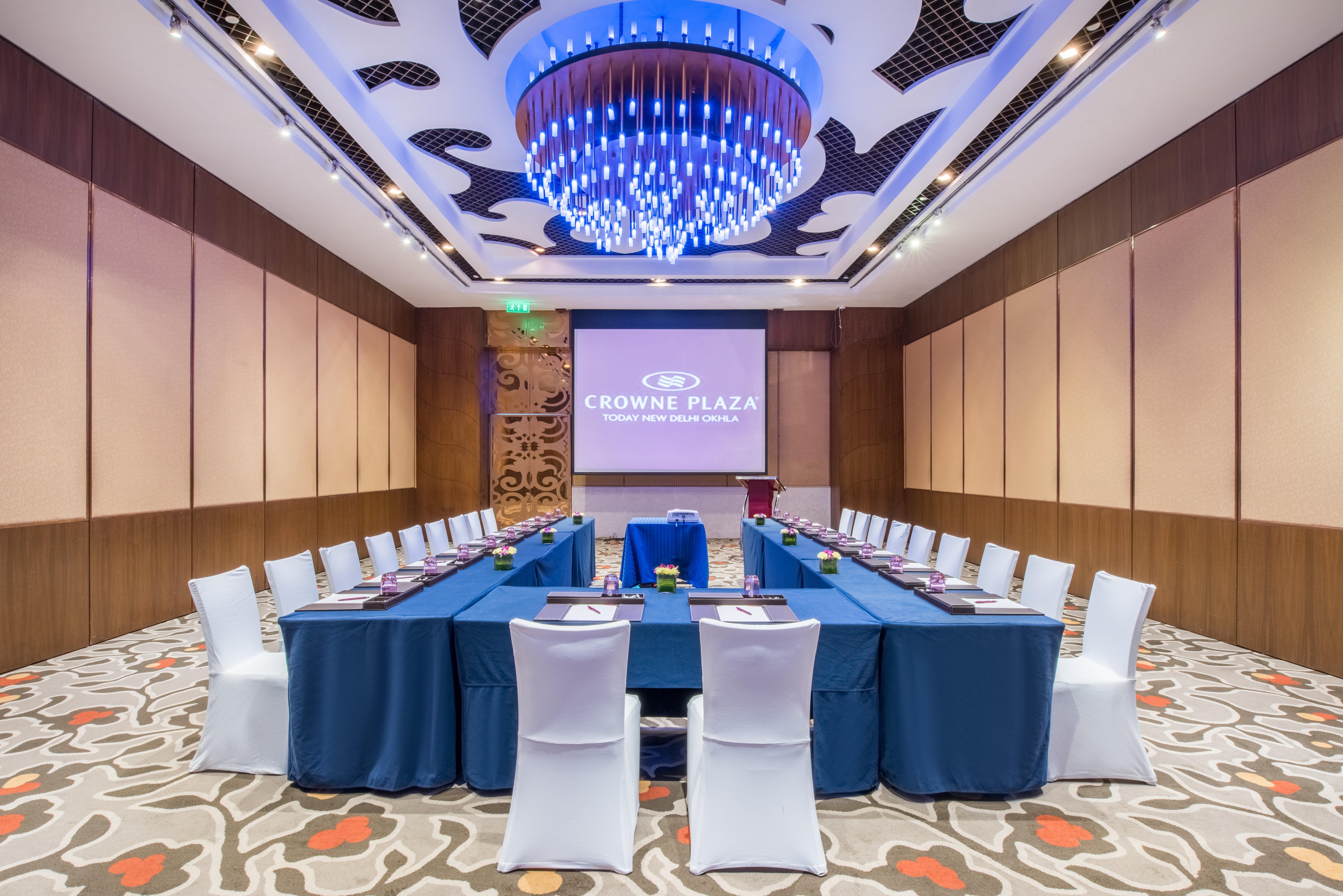 Hotel Crowne Plaza New Delhi Okhla By Ihg Extérieur photo Meeting room